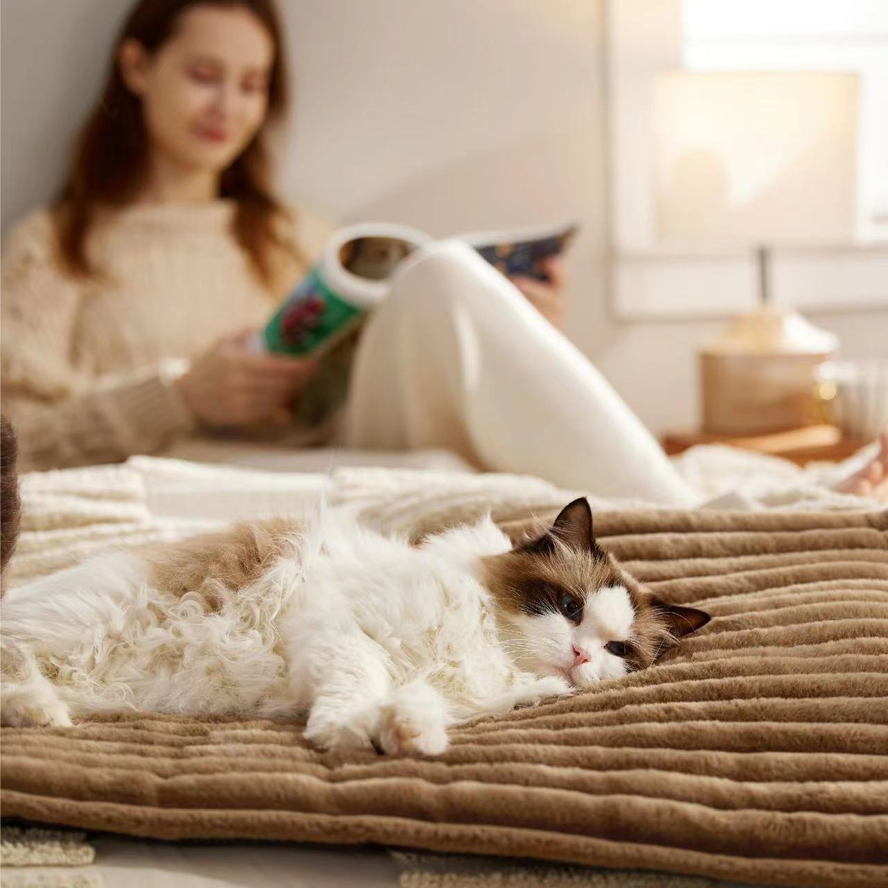 ๐๐Self Warming Thermal Pet Bed Mat